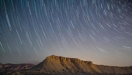 爱游戏下载_ 2025年电竞市场展望：机遇与挑战并存，爱游戏现在叫什么