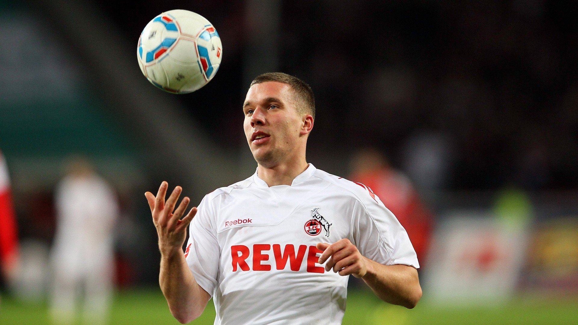 克罗托内豪取三分，继续保持不败战绩，克罗托内球员