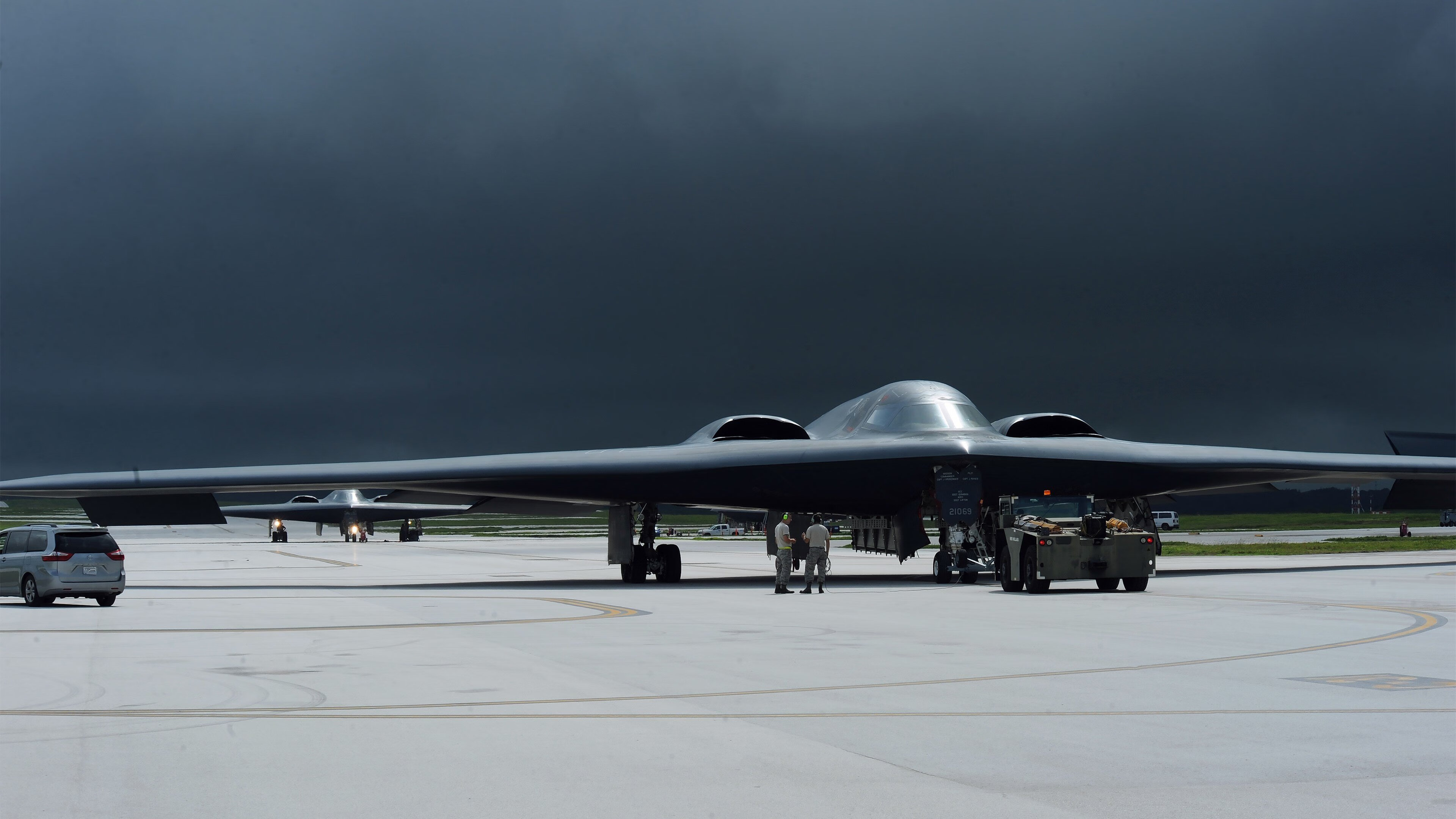 哈登投中致胜一球快船险胜,哈登投中了多少三分球