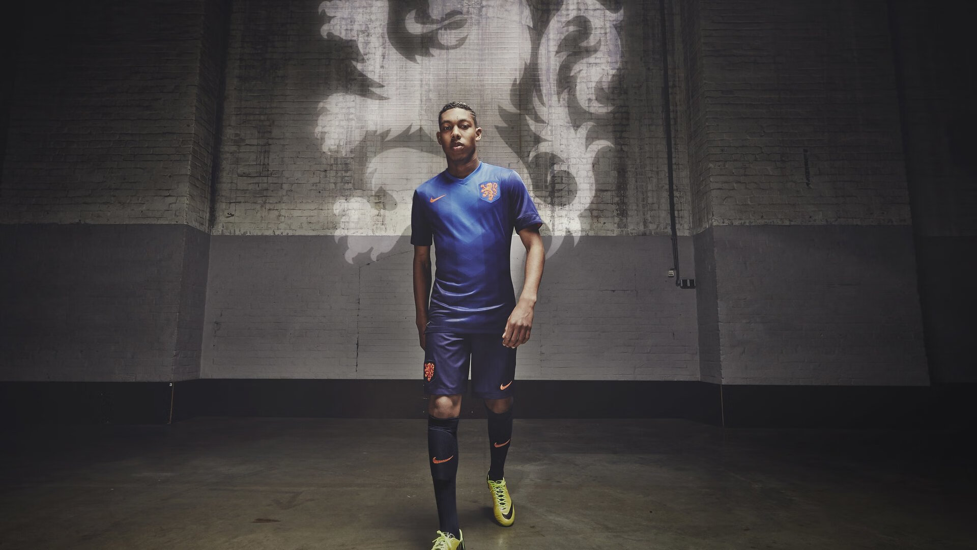 “英超明星纷纷发威，引领球队攻城略地”，英超各球队当家球星